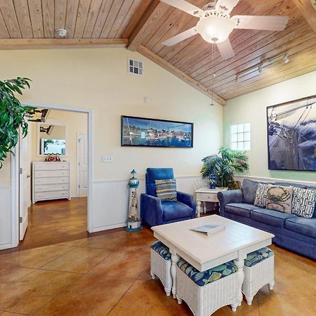 Апартаменти Sail Away At Pirate'S Bay Unit 113 Порт-Аранзас Екстер'єр фото
