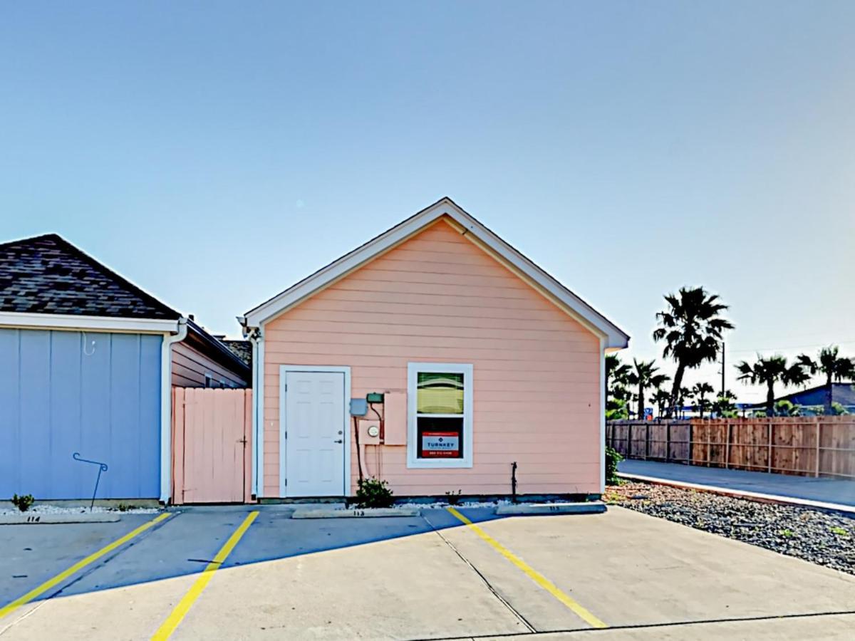 Апартаменти Sail Away At Pirate'S Bay Unit 113 Порт-Аранзас Екстер'єр фото