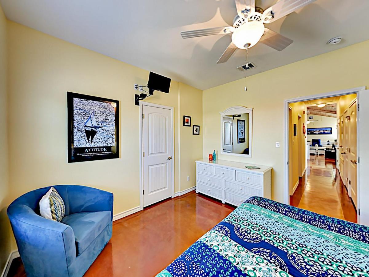 Апартаменти Sail Away At Pirate'S Bay Unit 113 Порт-Аранзас Екстер'єр фото
