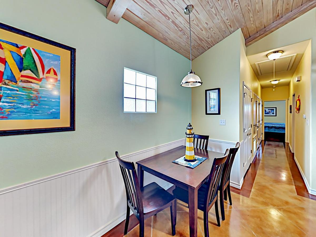 Апартаменти Sail Away At Pirate'S Bay Unit 113 Порт-Аранзас Екстер'єр фото